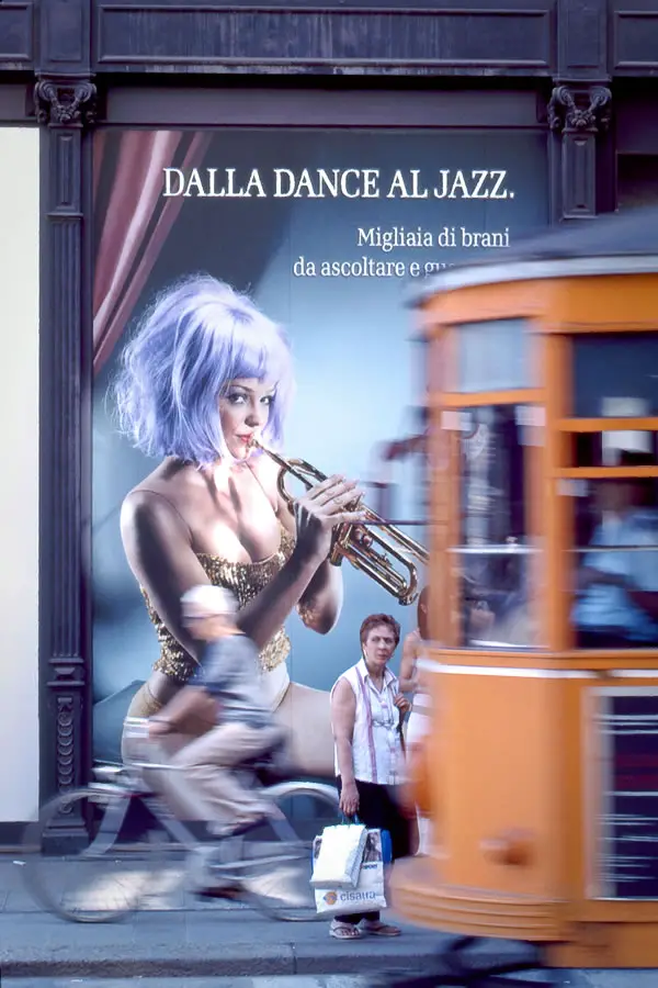 Dalla Dance Al Jazz, Milan, Italy, 2005 © Joseph Gamble