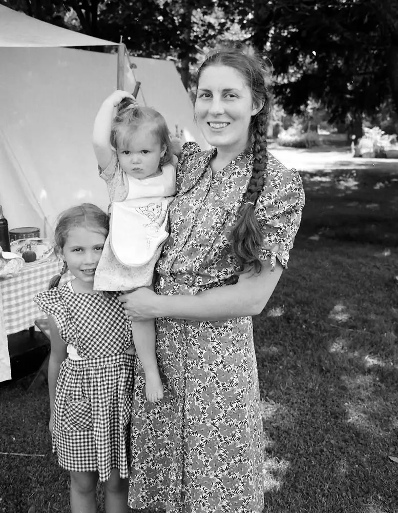 Home front mother and daughter reenactors, 7/14, HP5 (120) in HC110 Dilution H 