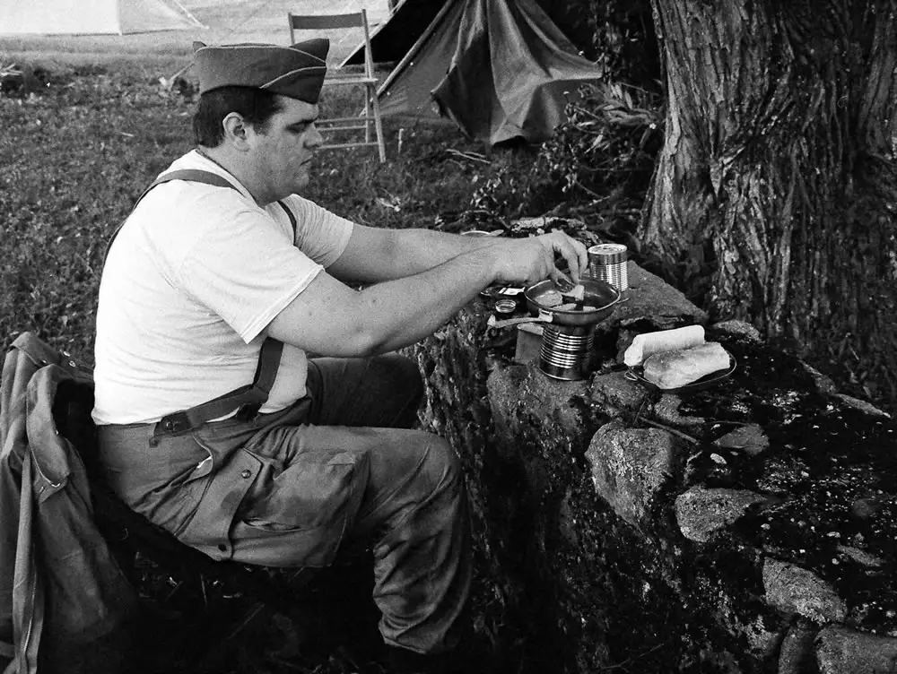 Cooking SPAM on an improvised stove, 7/14, Ilford Delta 3200 (120) in HC110 Dilution B (1:31)