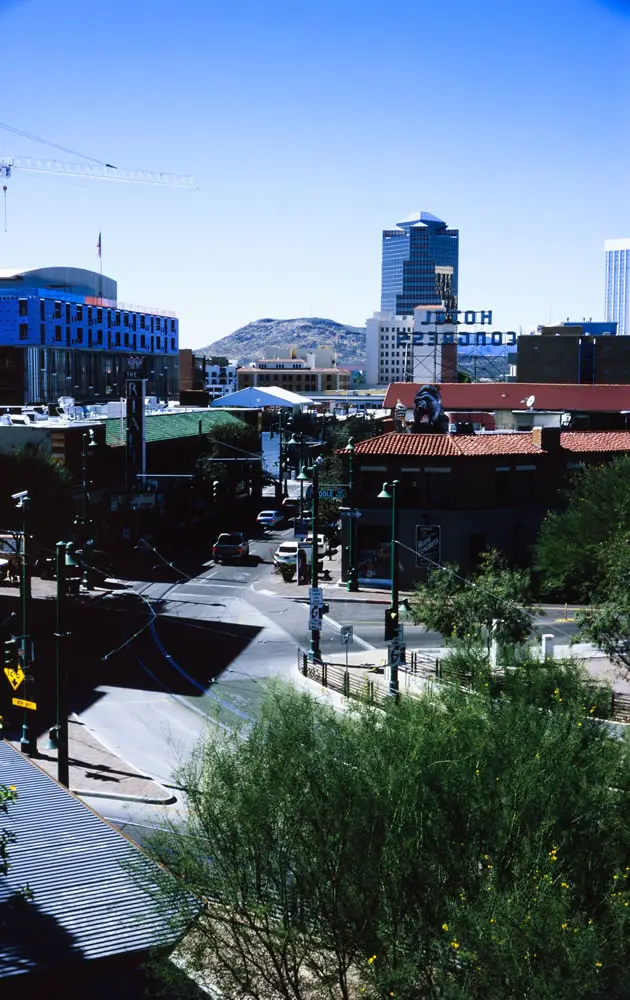 Downtown Tucson, Canon P, 35mm 2.8, Kodak Ektachrome 100 (EPN), Expired 03/2003