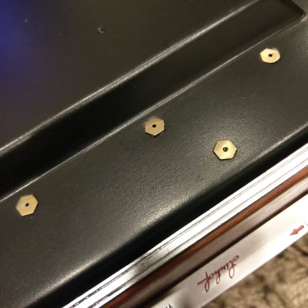Speed Graphic - Bed rivets