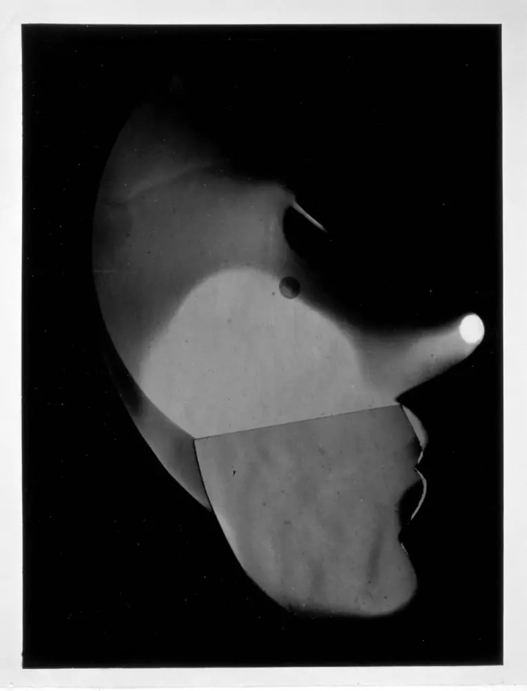 Self-Portrait in Profile, photo: László Moholy-Nagy, 1926. Bauhaus-Archiv Berlin / © VG Bild-Kunst, Bonn 2016. Source: https://www.bauhaus100.de/en/past/people/masters/laszlo-moholy-nagy/index.html
