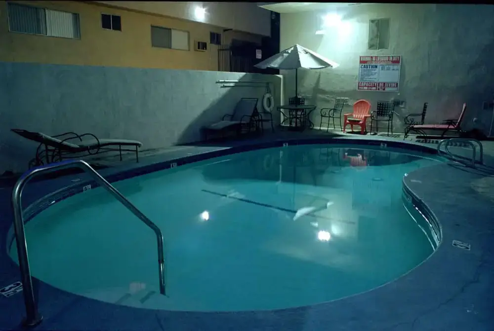 Cristian Gil‏ - @_CrisGil The complex pool. Kodak Ektar 100 #minolta #home #summerfilmparty @summerfilmparty @EMULSIVEfilm