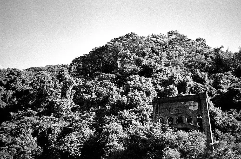 Bridge end - Shot on Maco Eagle AQS 400 (Rollei Retro 400s) at EI 400. Black and white negative film in 35mm format.