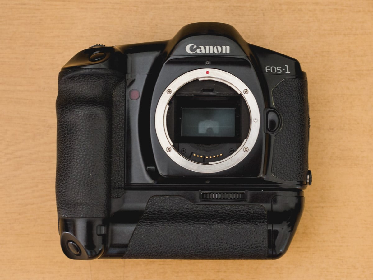 Juan Gauna - Canon EOS1 - Front