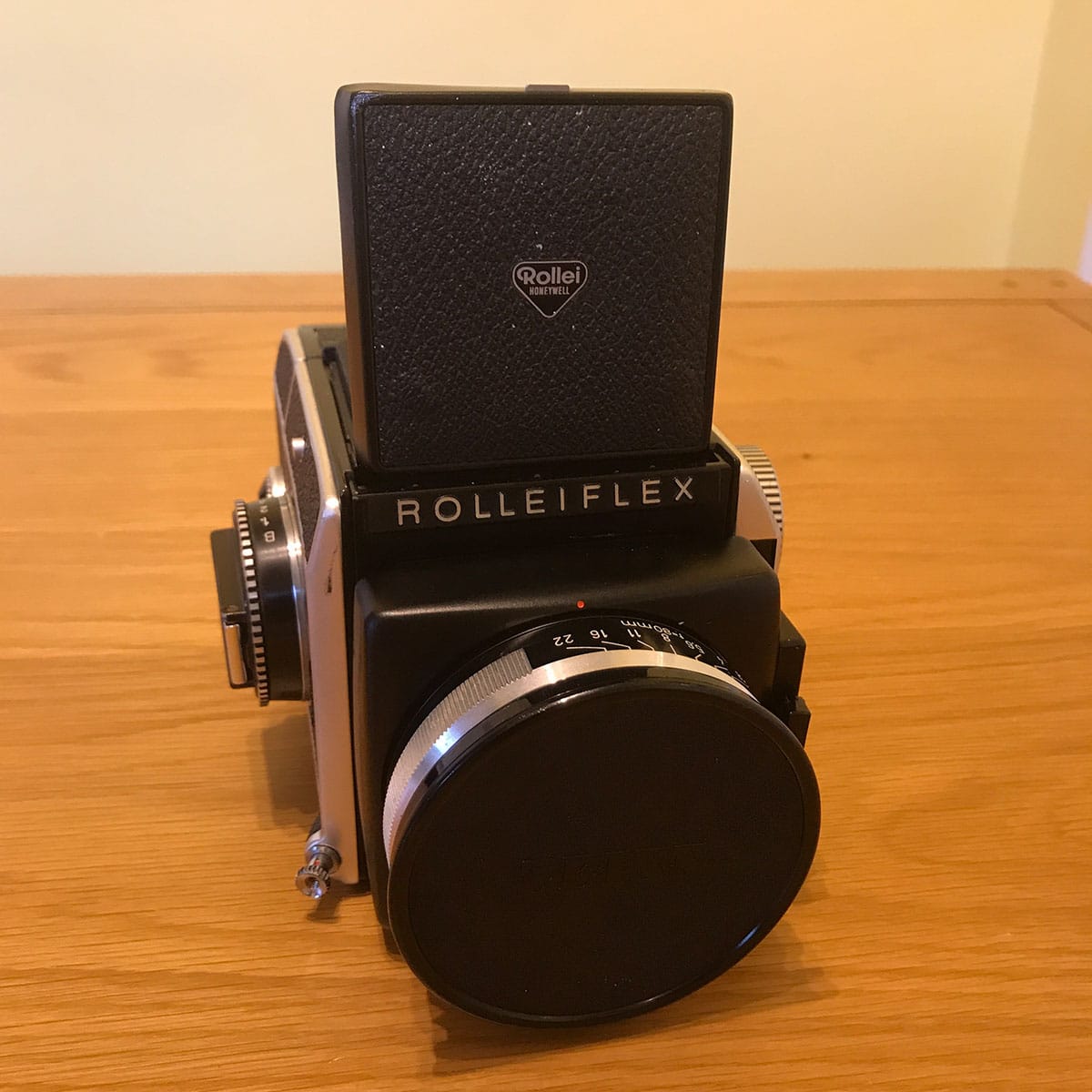 Rolleiflex SL66 - Front