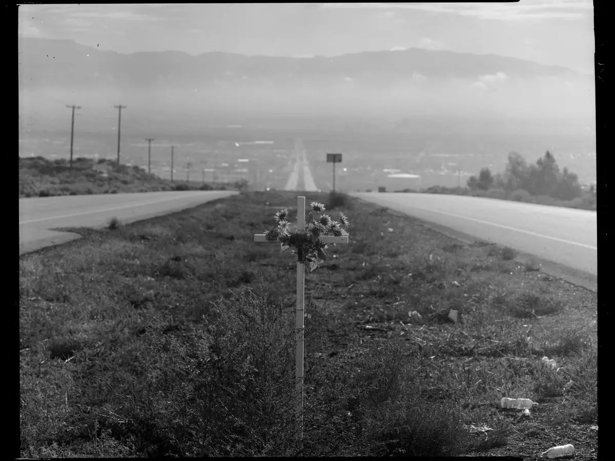 Kodak Verichrome Pan 100 - CAMERADACTYL 4x5 - Descanso on Route 66, coming into Albuquerque from the west_