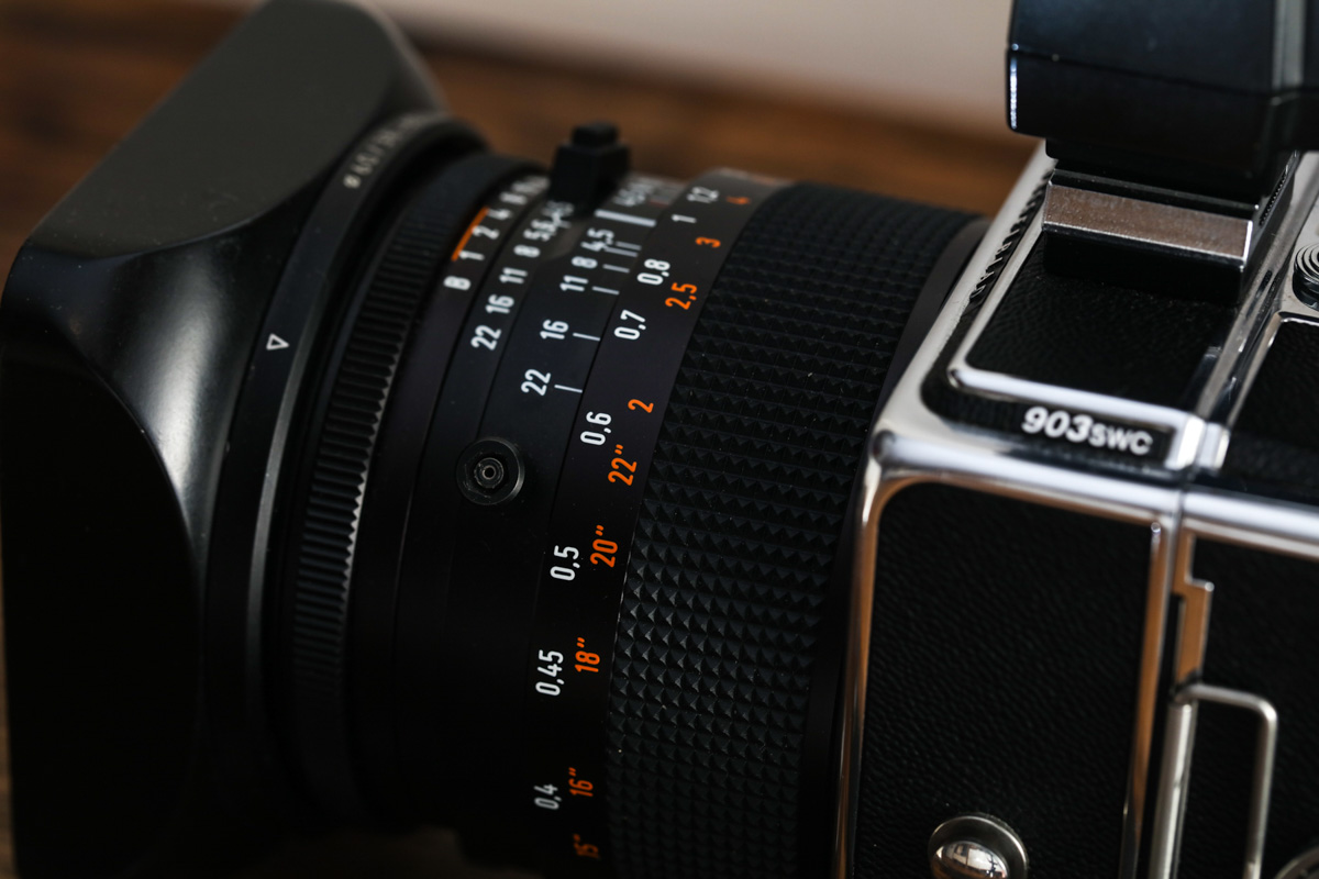 Hasselblad 903 SWC – Moyen Format 38 Mm – Occasion Bon état