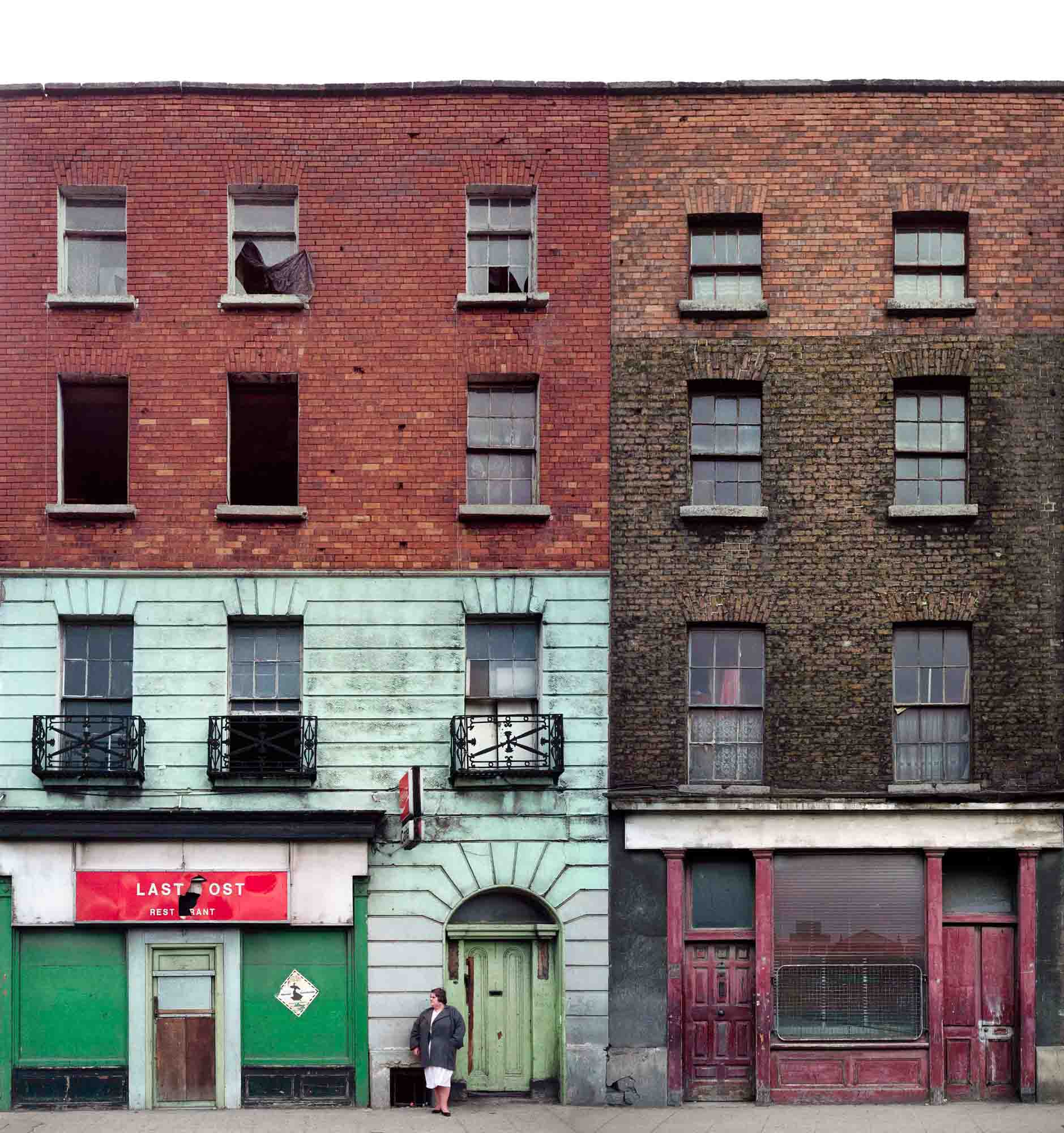 The Last Post, Ellis Quay, Dublin, 1988 - Rolleiflex T, Kodacolor