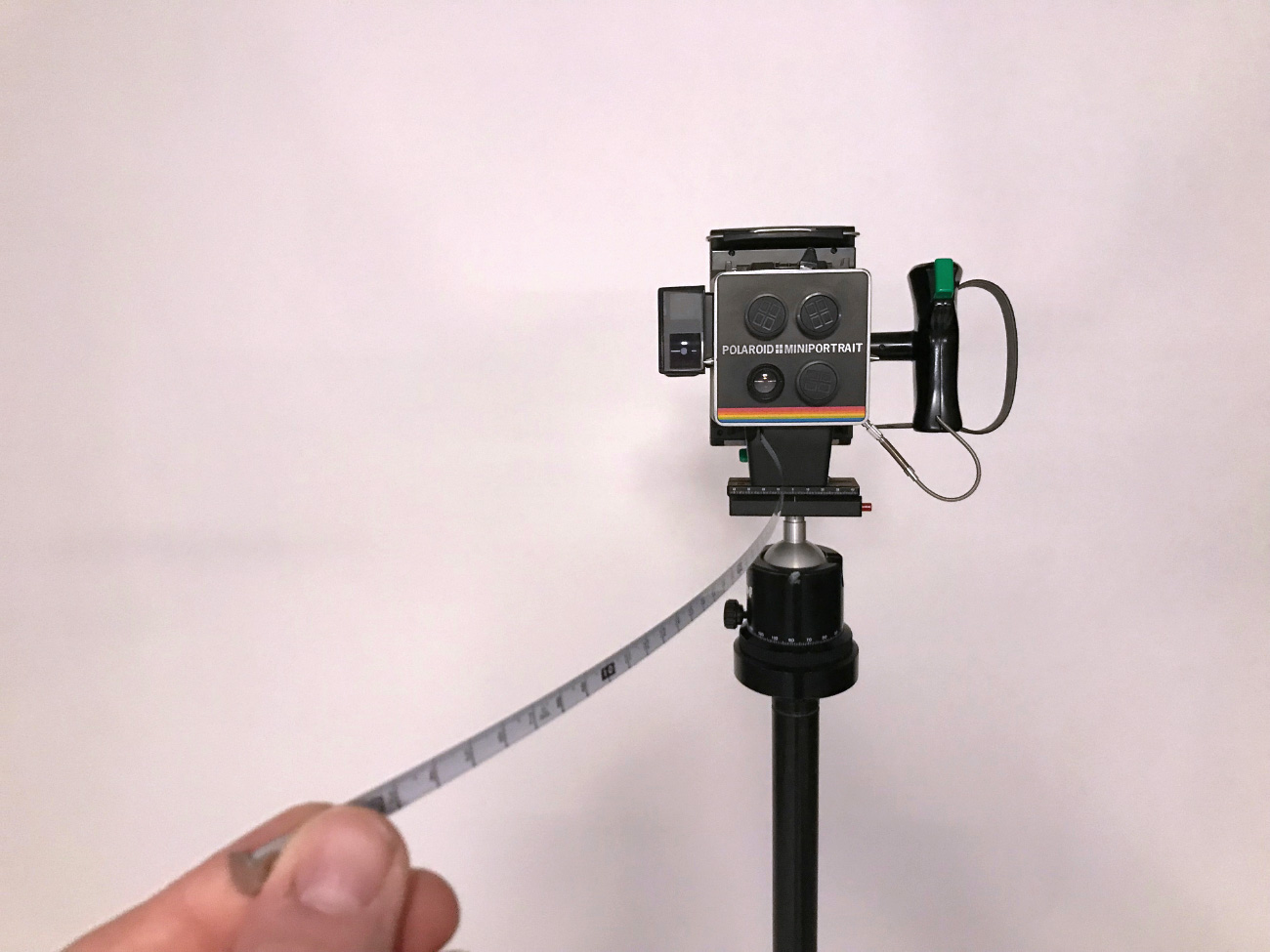 Polaroid Miniportrait - integrated tape measure!