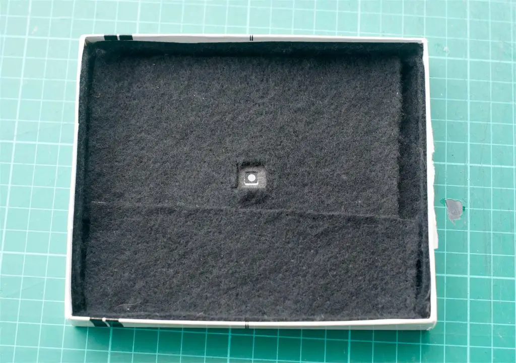4x5 Pinhole build - Inside the lid