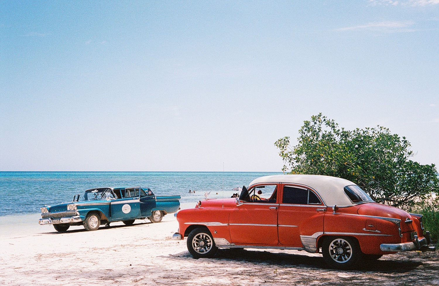 5 Frames… In Cuba on Kodak Portra 400 (EI 400 / 35mm format / Rollei 35S)