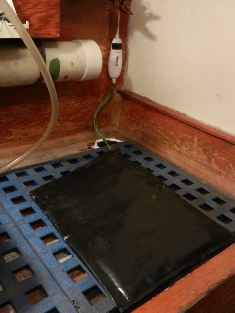 Chemistry/water heating pad
