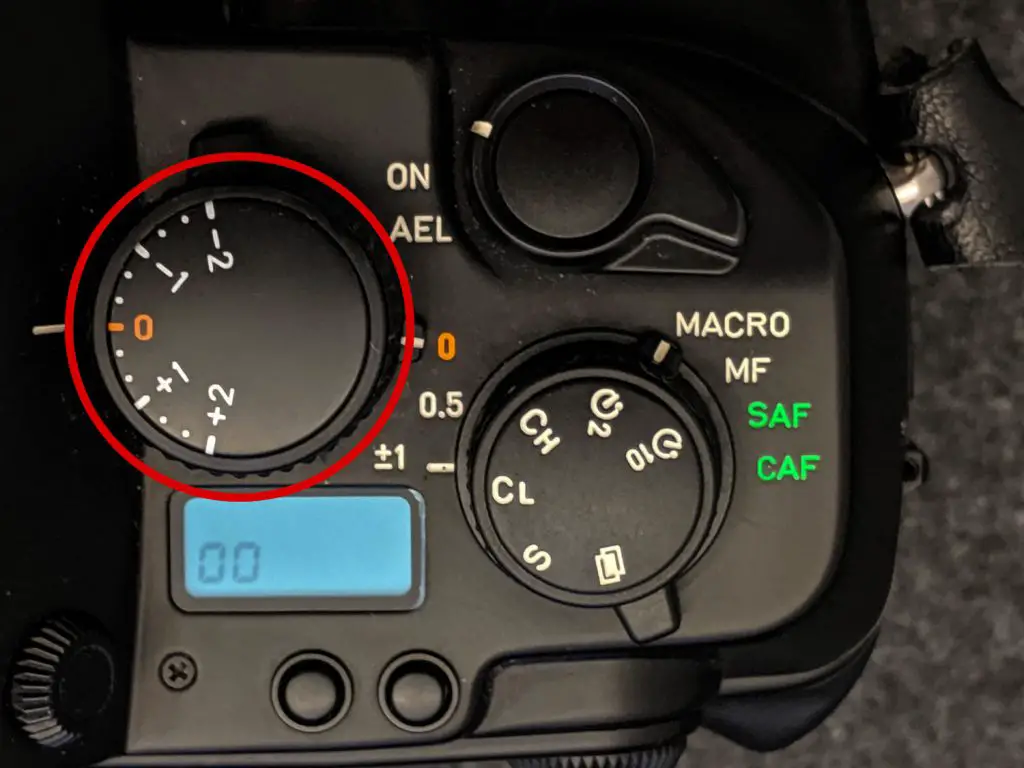 CONTAX AX - Exposure compensation dial close-up
