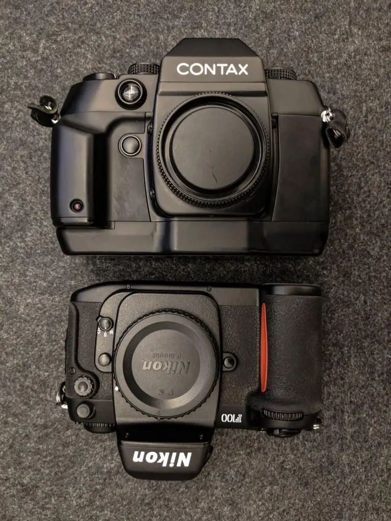 CONTAX AX vs Nikon F100