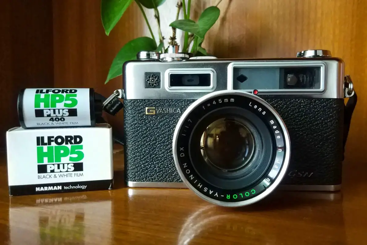 My Yashica Electro GSN and ILFORD HP5 PLUS film
