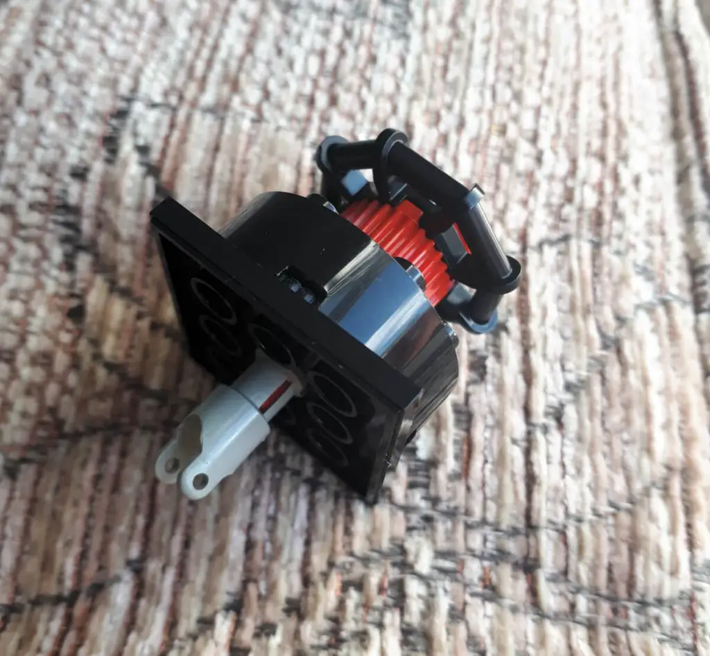 35mm LEGO Pinhole film winding mechanism