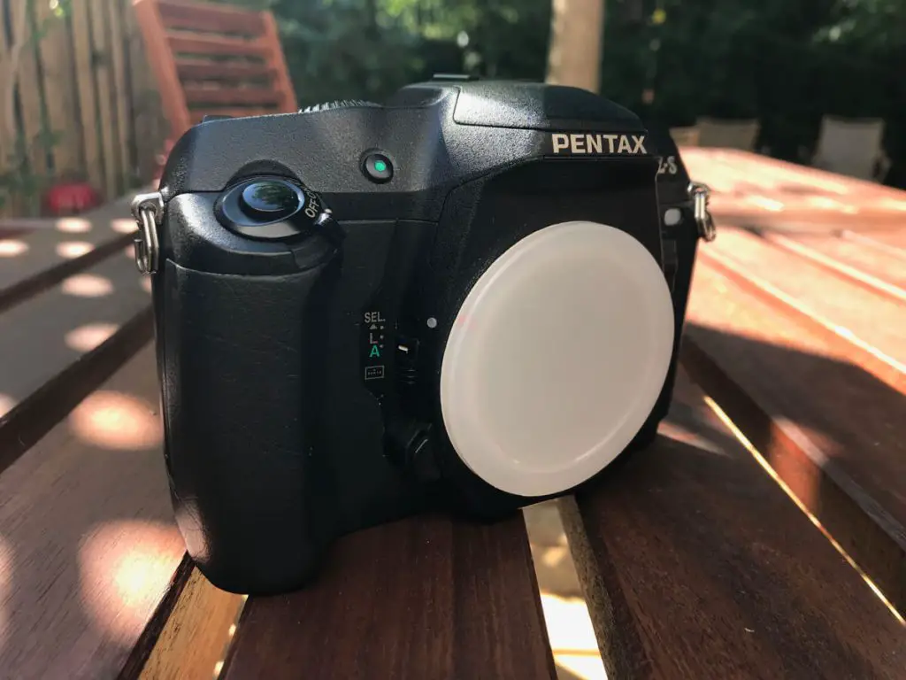Pentax MZ-S front right