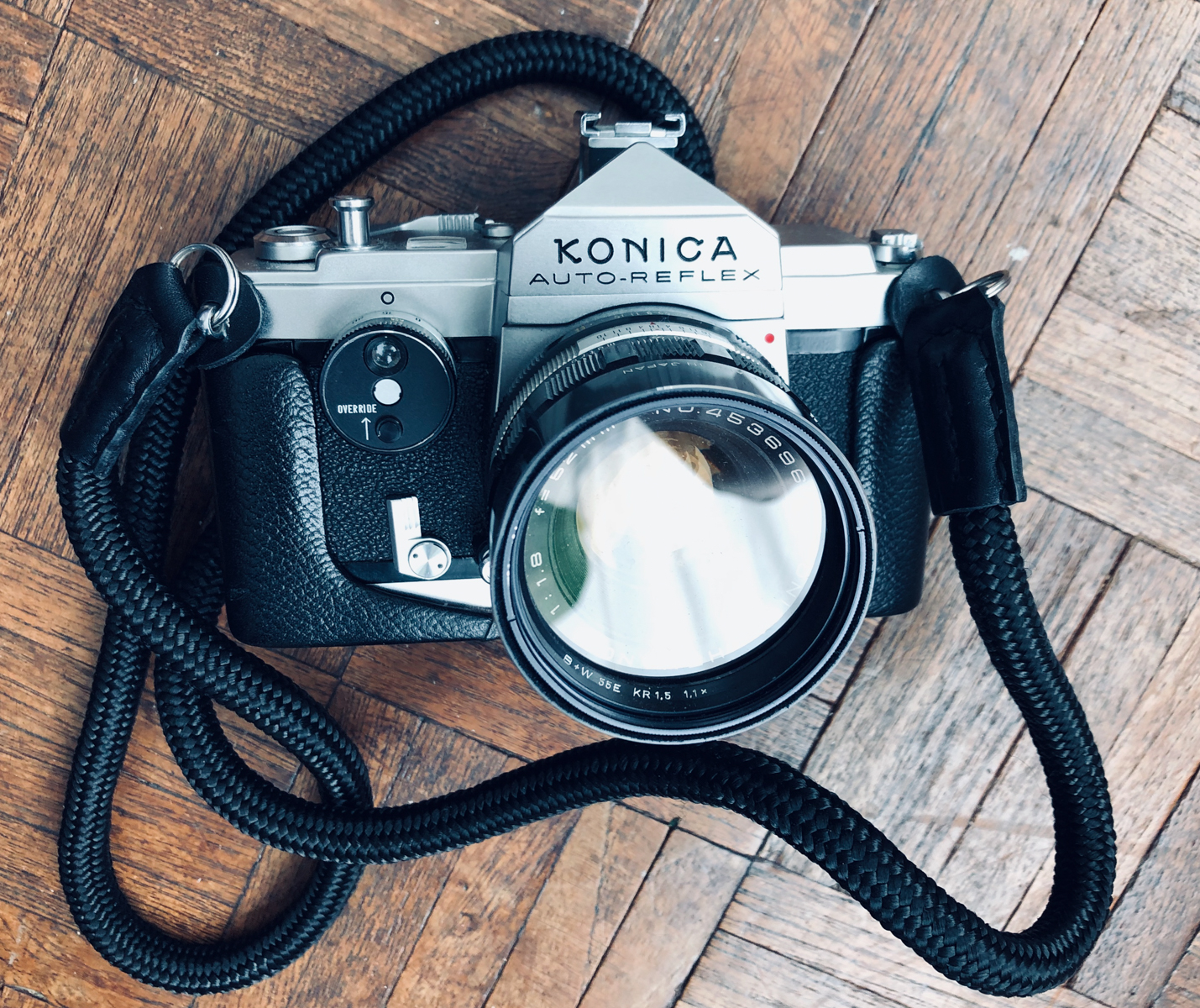 5 Frames… With the half-time-half-frame Konica Auto-Reflex (Fujifilm NEOPAN 400 / 35mm Format / EI 400)