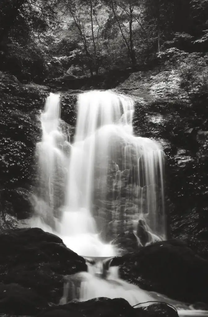 5 Frames… Of Japanese waterfalls with Lomography Babylon Kino 13 (35mm / EI 12 / Nikon FE) by Orrin Heath