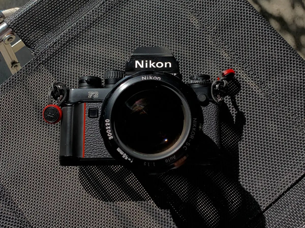 Nikon F3P - top to bottom