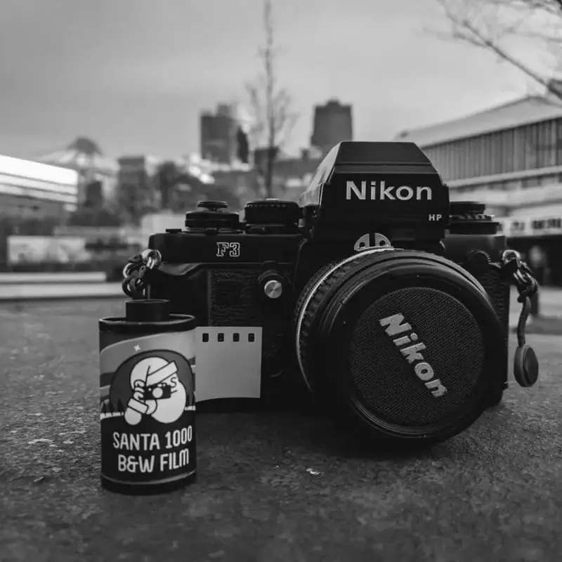 Santa RAE 1000, Nikon F3HP and a Nikon Nikkor 50mm f/1.4 AI-S, Oleg Popelyaev