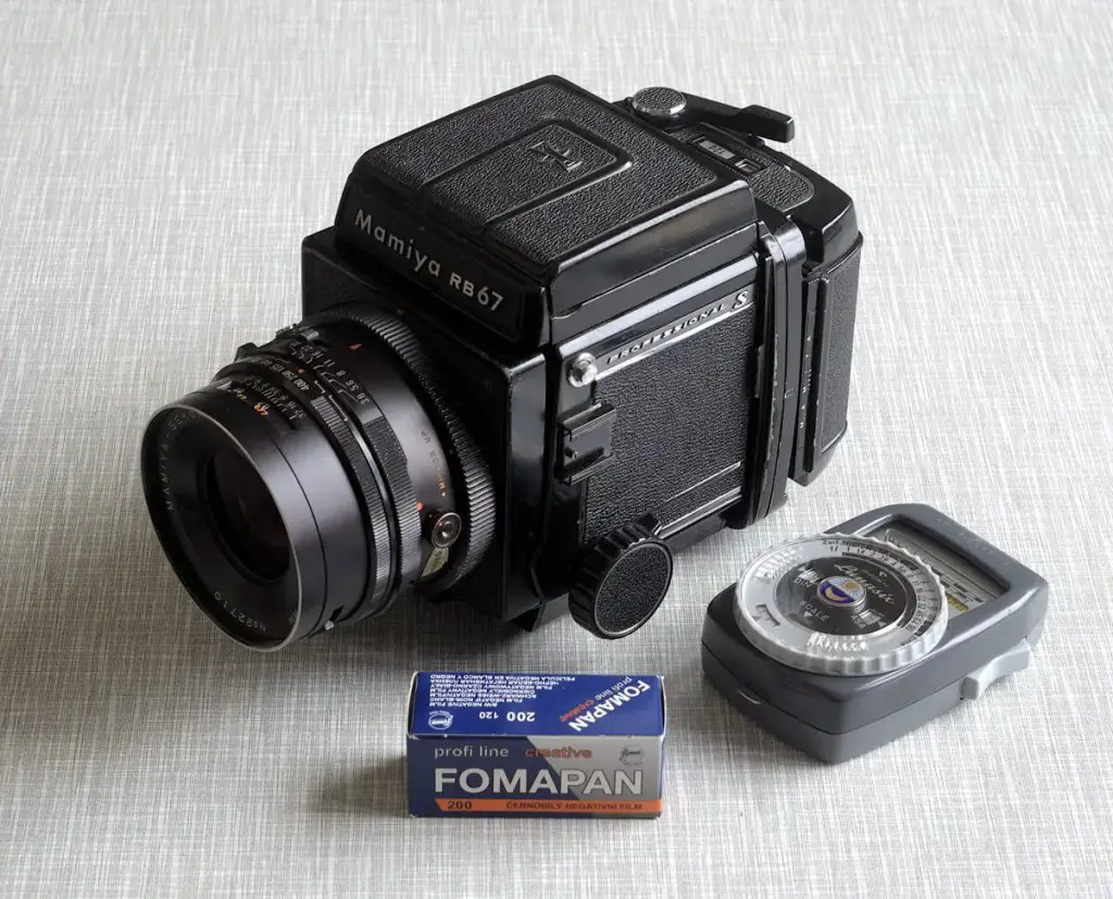 Fomapan 200 Creative, my Lunasix light meter, Mamiya RB67 and Mamiya Sekor C 90mm f:3.8 lens, Martti Korhonen