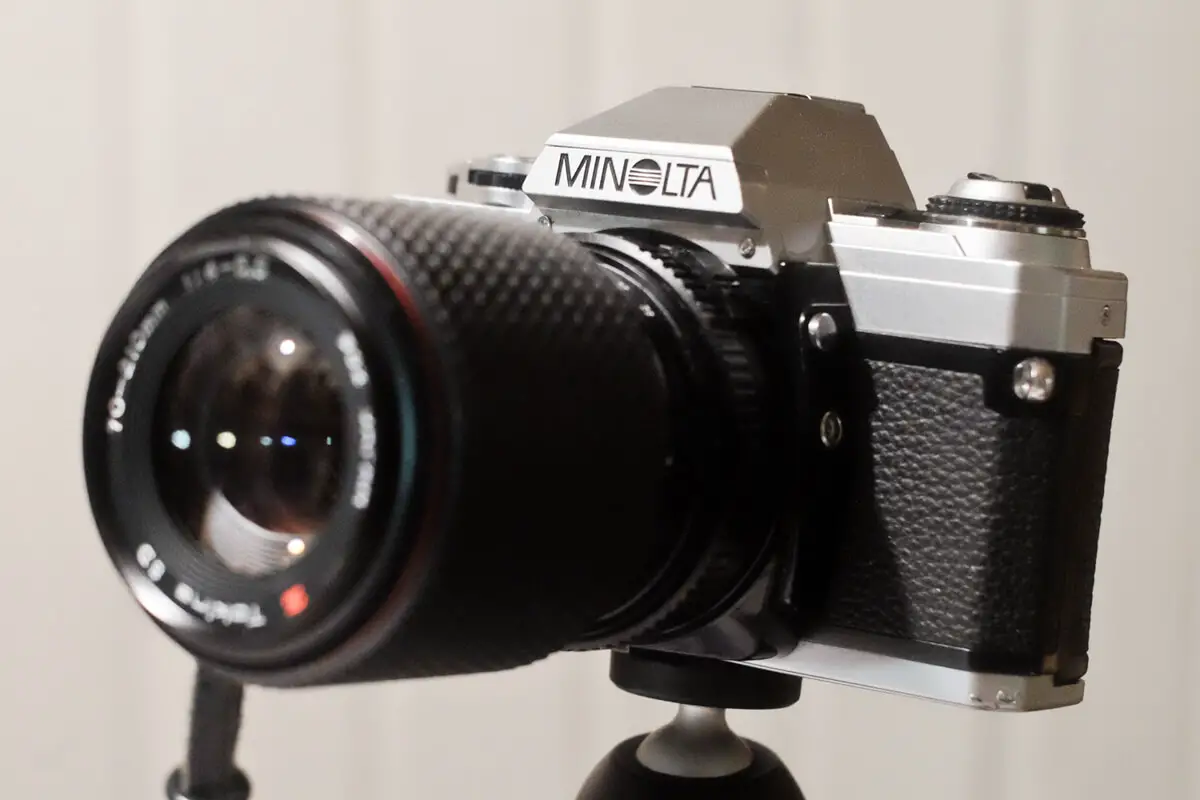 My Minolta X-300 + Tokina SD 70-210mm f/4-5.6, by Olaf Lengler