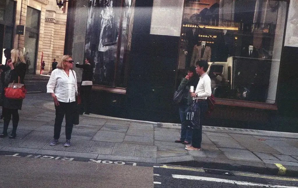 My first roll… Of 35mm film shooting Street (2012, Leica M3 and Fuji Superia 200) - by Jenquest