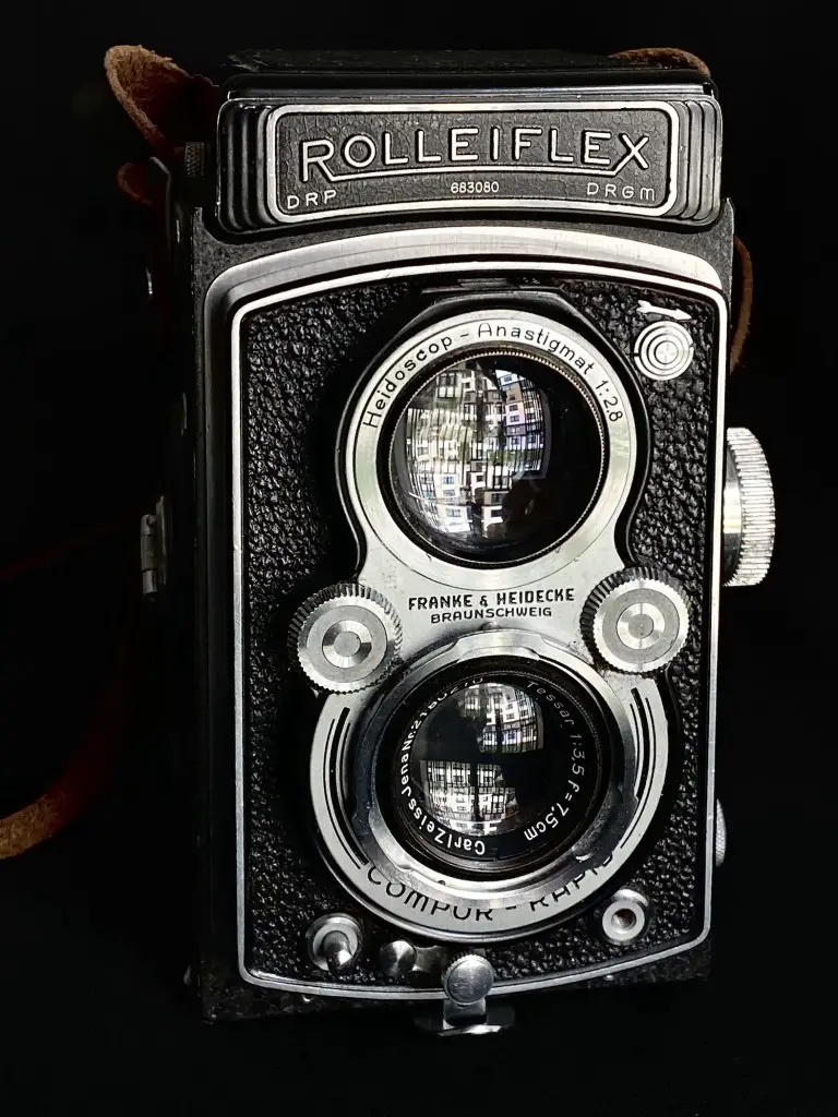 Rolleiflex Automat 6x6 Model RF 111A - Front