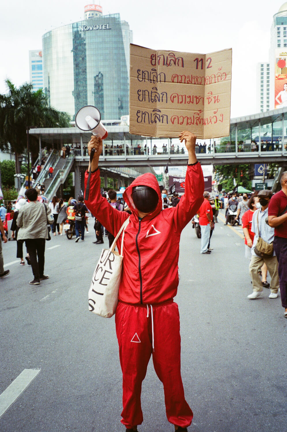The wild bear in my neighborhood: Documenting Halloween 2021's Bangkok lèse-majesté protests on 35mm film