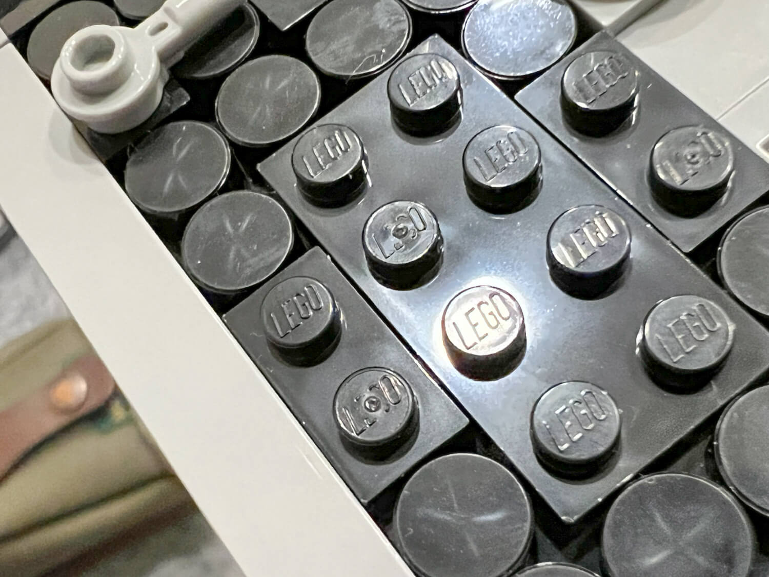 Lego 6392344 VIP Rangefinder Camera - Leatherette detail