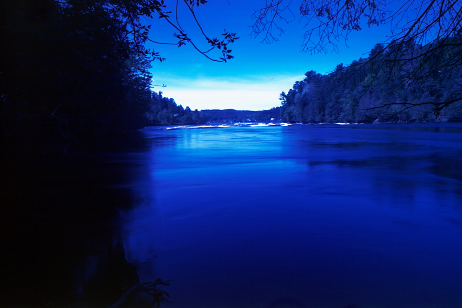 5 Frames… Of the Gatineau River on LOW Color film (35mm format / EI 1.6 / Nikon FA + Nikkor 20mm f/2.8D) – by Alex Saucier
