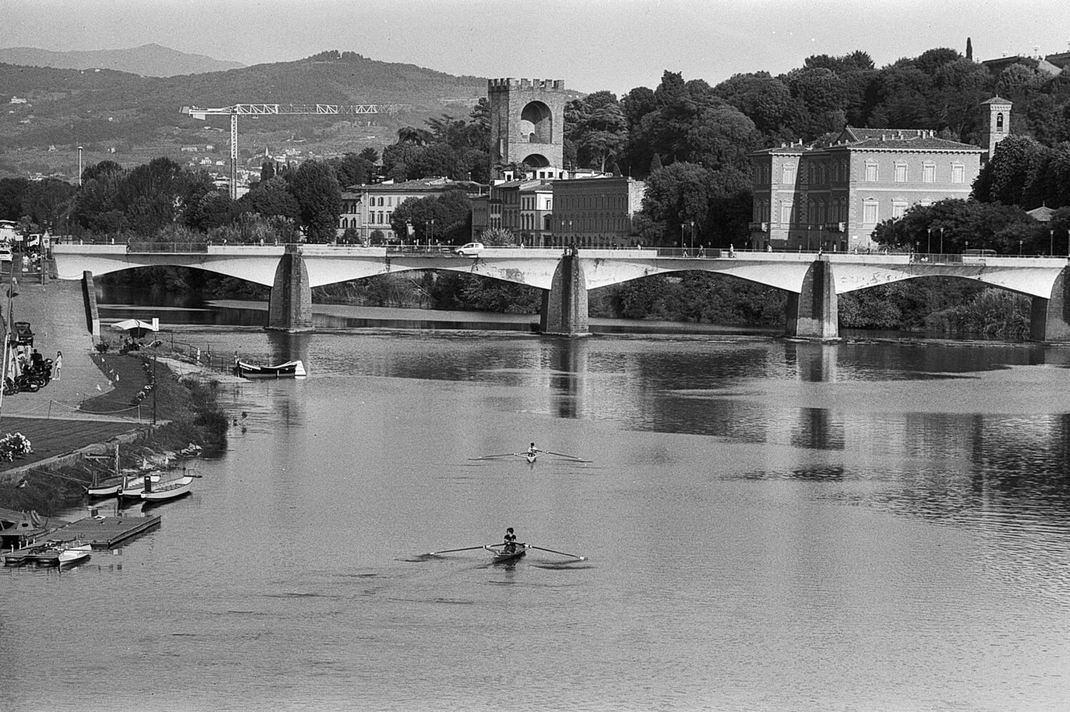 5 Frames... Of Orwo UN54 in Florence on a Canon FTb (35mm Format / EI 160 / Canon FD 70-210mm f/4.0 zoom lens - by Sergio Palazzi