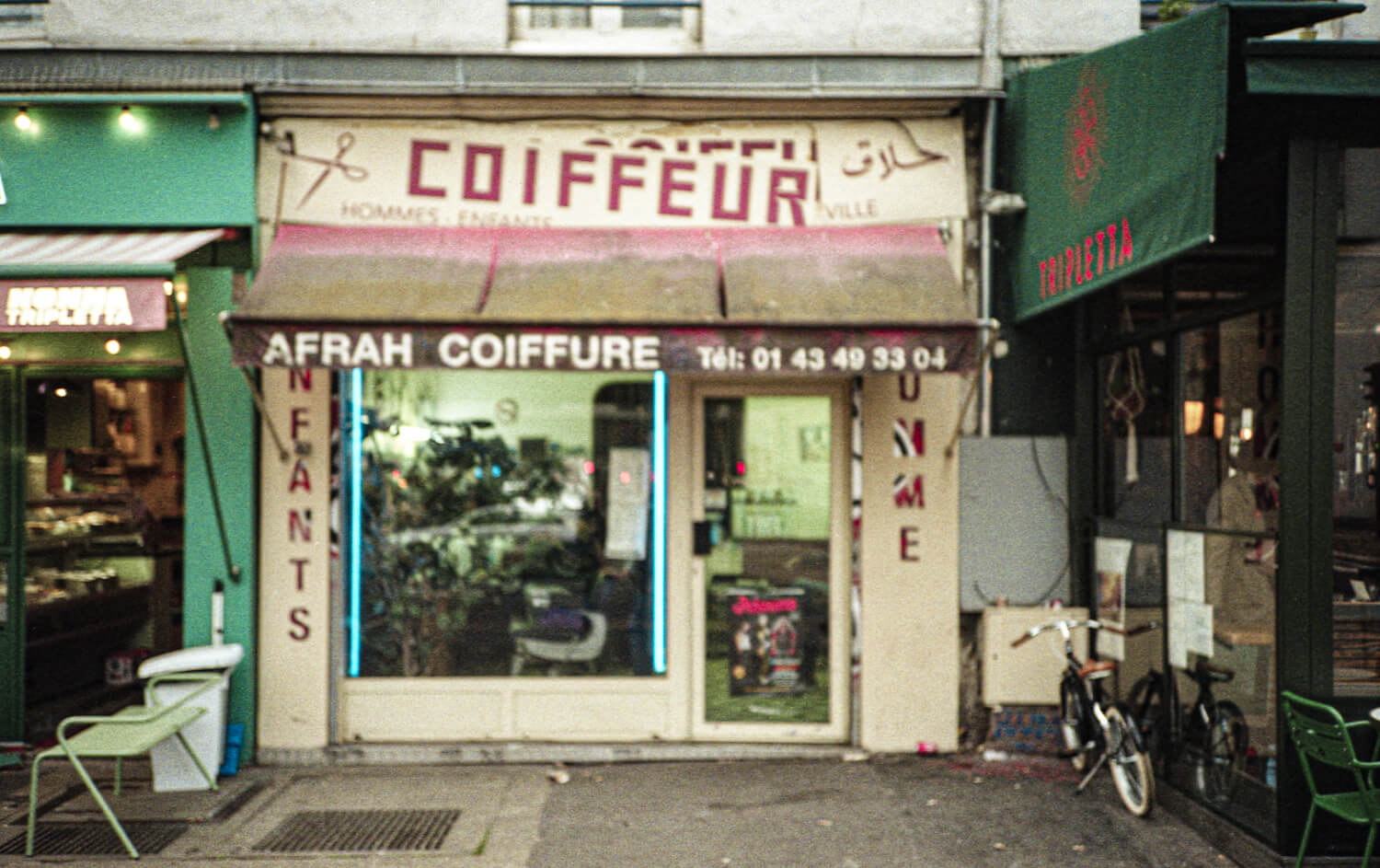 Travelogue: Fujicolor in Paris on a Nikon L35AF - by Mark John Hiemstra